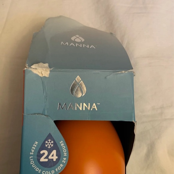 Manna Insulated Water Bottle NWT - Picture 6 of 7